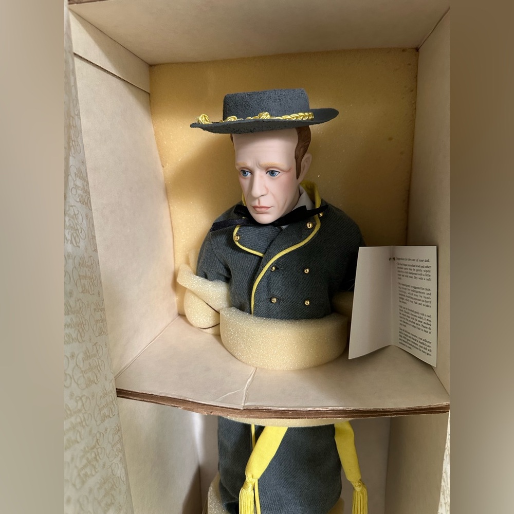 FRANKLIN MINT Heirloom Leslie Howard as Ashley Wilkes Gone With The Wind - Picture 2 of 7